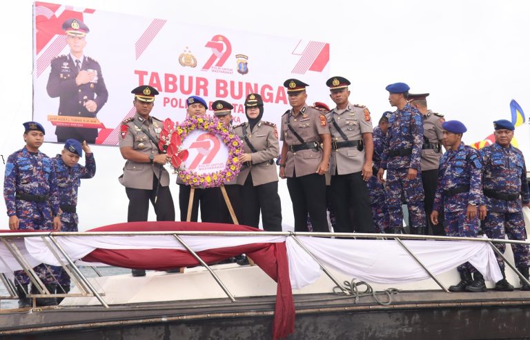 Polres Bontang Gelar Upacara Tabur Bunga dalam Rangka Hari Bhayangkara ke-79