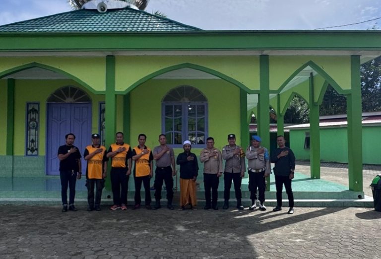 Bhakti Religi Polsek Marangkayu : Implementasi Polri Untuk Masyarakat Sambut HUT Bhayangkara ke – 79