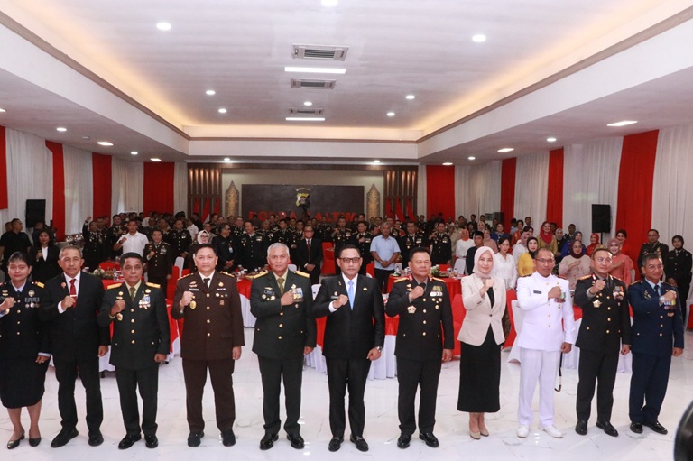 Polda Kaltim Gelar Syukuran Hari Bhayangkara ke-79, Tampilkan Ragam Budaya dan Berikan Penghargaan