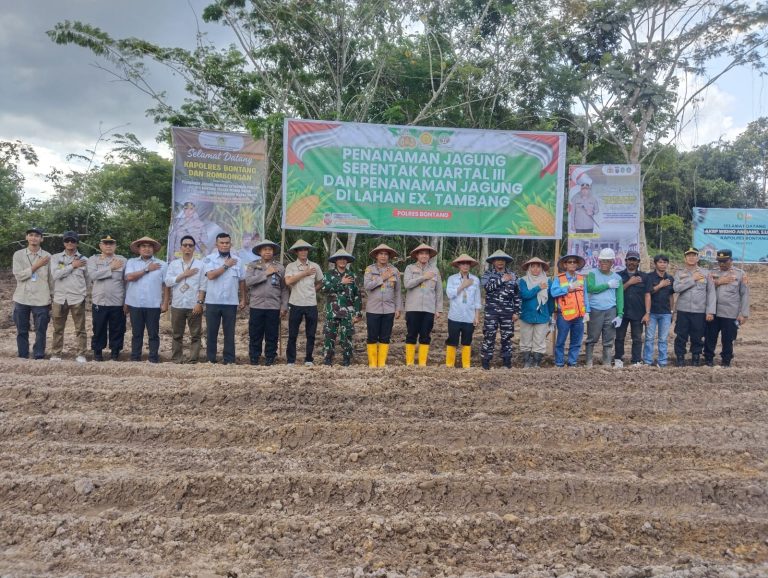 Wujudkan Swasembada Pangan Berkelanjutan, Polres Bontang Laksanakan Penanaman Jagung Serentak Kuartal III