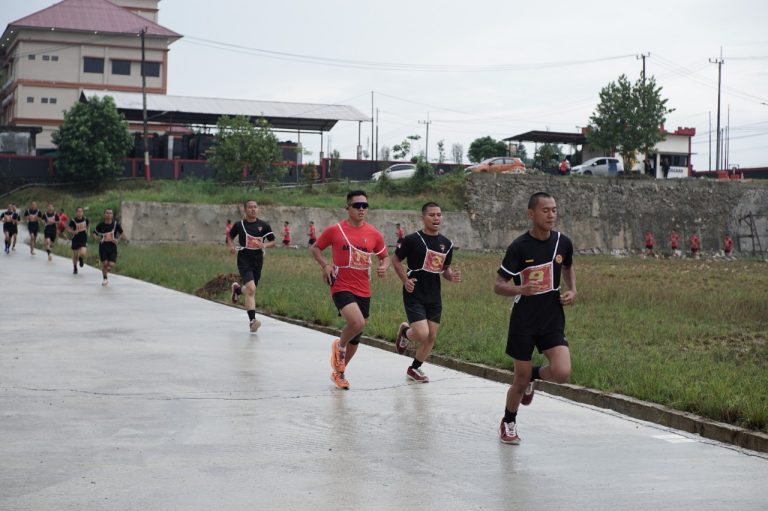 Tingkatkan Kesiapan Fisik, Batalyon C Pelopor Brimob Polda Kaltim Gelar Tes Kesamaptaan Berkala