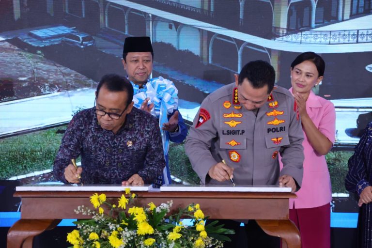 Kapolri: SMA Kemala Taruna Bhayangkara dan SMA Global Darussalam Academy Siapkan Calon Pemimpin Harapan Bangsa