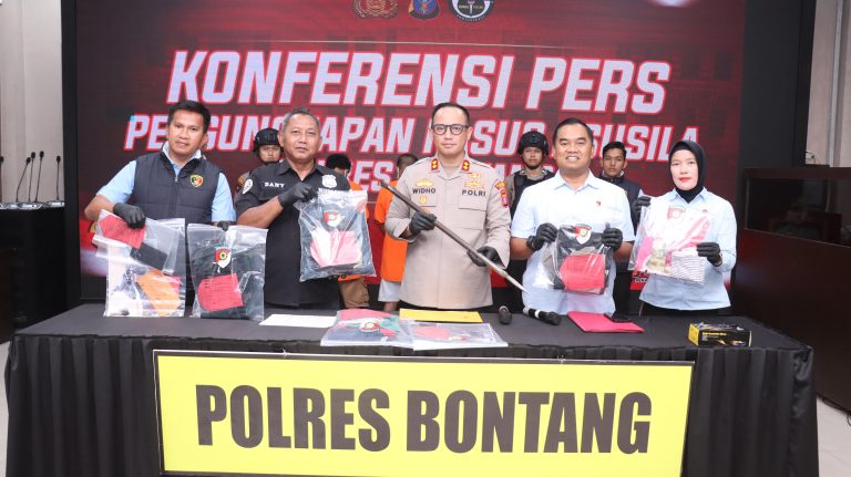 Polres Bontang gelar Press Realese pengungkapan Tiga Kasus Tindak Asusila, Tiga Pelaku diamankan