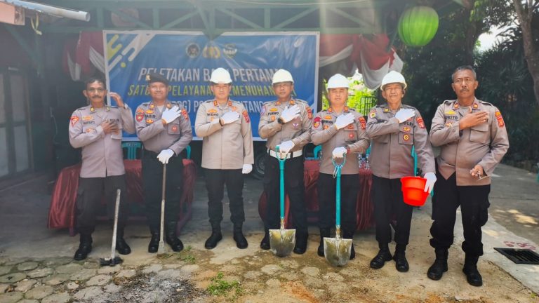 Polres Bontang Gelar Peletakan Batu Pertama Pembangunan Satuan Pelayanan Pemenuhan Gizi (SPPG)