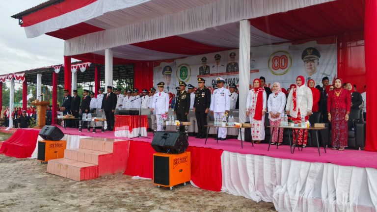 Muara Badak Tegakkan Merah Putih di HUT ke-80 RI, Polri Hadir Bersama Warga