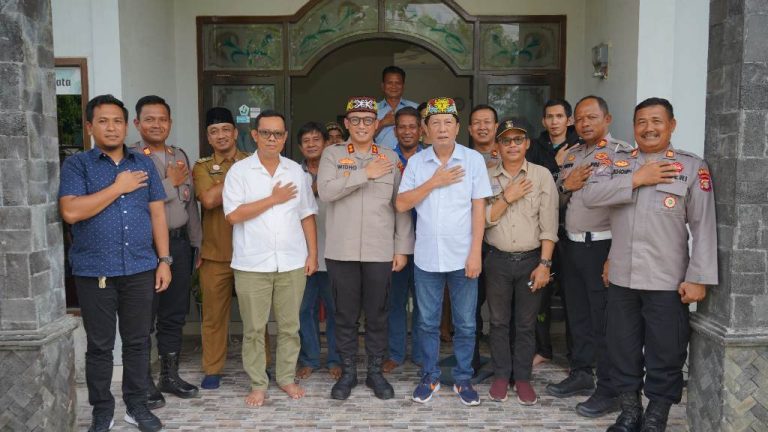 Sinergi untuk kamtibmas: Kapolres Bontang jalin Silaturahmi dengan Pengurus Dewan Adat Dayak Kota Bontang
