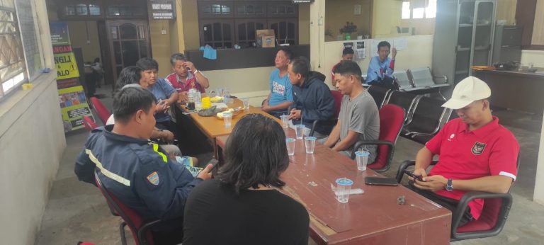 Polsek Bontang Barat gelar Mediasi Pengaduan Masyarakat Masalah Jalan Menuju Tambang Pasir di Kelurahan Kanaan