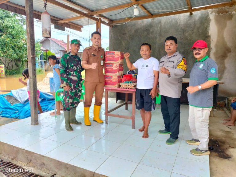 Polri dan Stakeholder Peduli, Bantu Korban Banjir di Bontang Utara