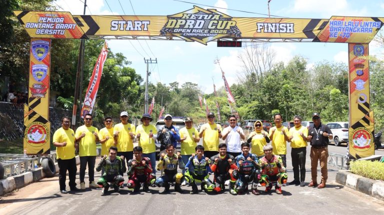 Kapolres Bontang Dukung Road Race Ketua DPRD Cup 2025, Ajak Masyarakat Nikmati Hiburan Positif
