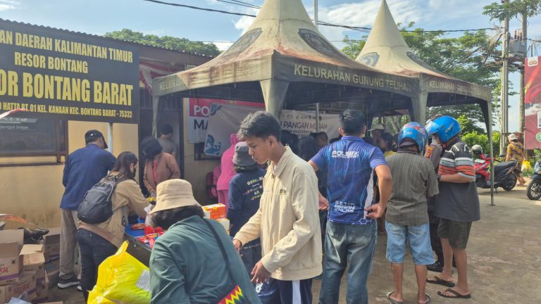 Beras Murah Diserbu Warga, Polsek Bontang Barat Gelar Pangan Murah Bikin Dompet Lega