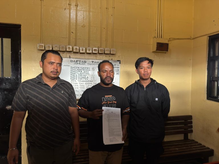 Satgas Ops Damai Cartenz Laksanakan Tahap II Penyerahan Tersangka dan Barang Bukti ke Kejaksaan Negeri Nabire