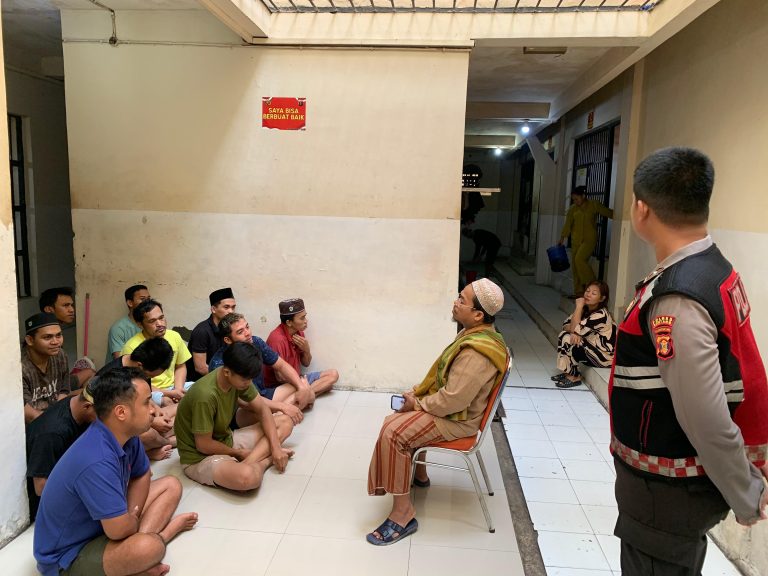 Binrohtal Rutin di Rutan Polres Bontang, Wujud Perhatian dan pembinaan spiritual terhadap warga binaan