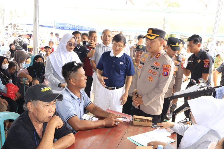 Sehat Bersama Polri, Warga Makmur Jaya Nikmati Layanan Kesehatan Gratis di Hari Jadi Humas Polri Ke-74