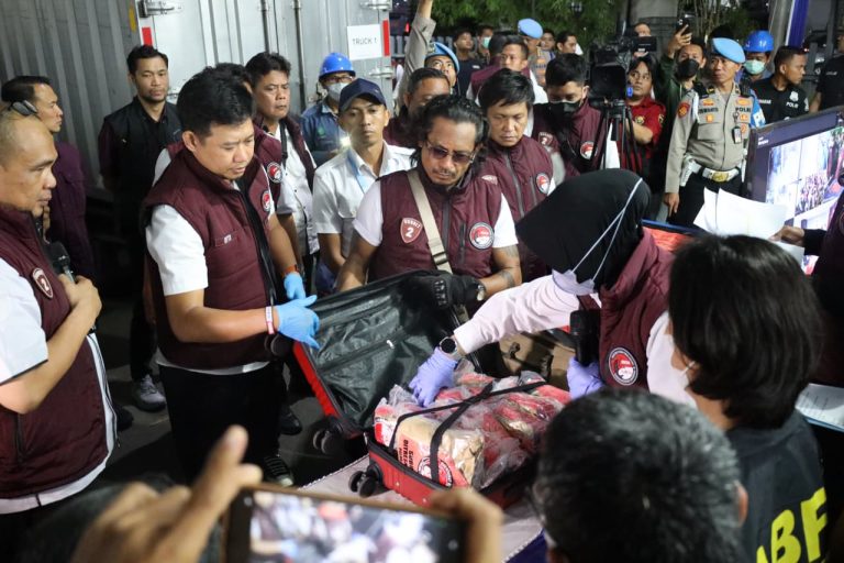 Polri Ungkap 49.306 Kasus Narkoba, Sita 214 Ton Barang Bukti — 2,1 Ton Dimusnahkan Bersama Presiden
