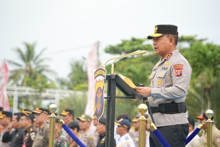 Pimpin Apel Kesiapan Tanggap Darurat Bencana Hidrometeorologi, Kapolda Kaltim: Kesiapsiagaan dan Kolaborasi Jadi Kunci Hadapi Bencana Alam