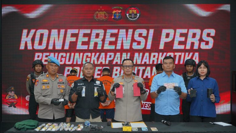 Polres Bontang Gelar Press Realese pengungkapan Jaringan Narkotika, 4 Tersangka Diamankan