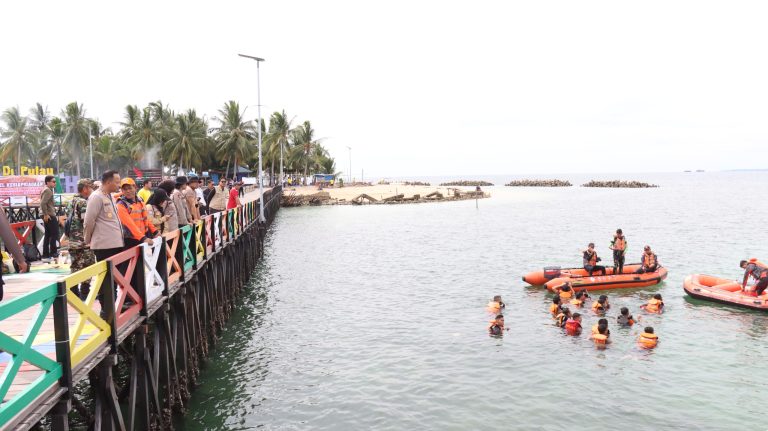 Siaga Sejak Dini ! Simulasi Tanggap Bencana di Pulau Beras Basah Latih Respons Cepat Petugas dan Warga
