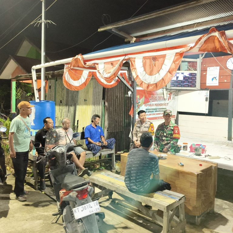 Bhabinkamtibmas Bontang Kuala Laksanakan Sambang Pos Ronda dan Berikan Himbauan Kamtibmas