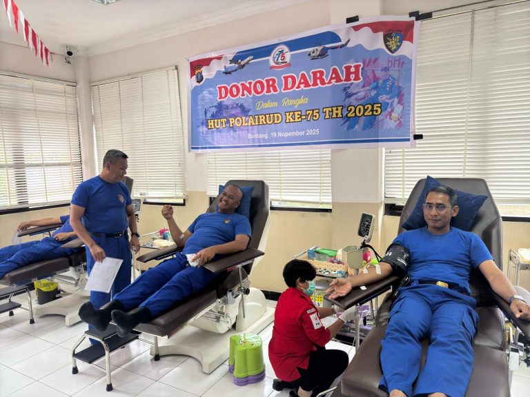 Setetes Darah, Sejuta Harapan : Giat Donor Darah Sat Polairud Polres Bontang