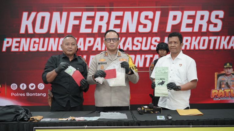 1 Kg Sabu dan 50 Butir XTC Gagal Edar !!, Kurir Tertangkap Tangan Polisi