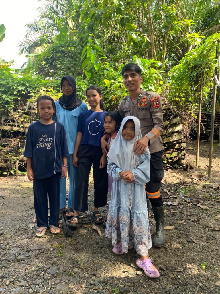 Polsatwa K-9 Polda Sumut Hadirkan Trauma Healing untuk Anak Korban Banjir di Batang Toru