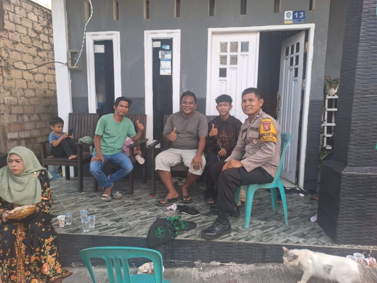 Bhabinkamtibmas Loktuan Laksanakan Sambang Warga, Sampaikan Pesan Kamtibmas