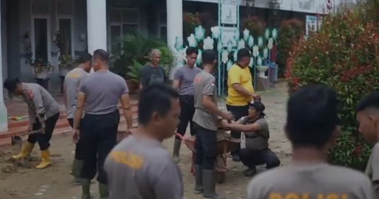 Komitmen Pemulihan Pascabencana, Polri Pastikan SMPN 2 Langsa Siap Digunakan Kembali