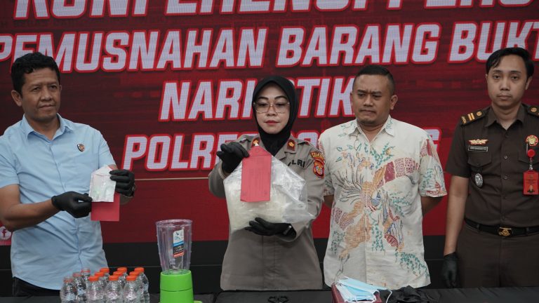 Libatkan Pengadilan Negeri dan Advokat, Polres Bontang Musnahkan Barang Bukti Narkotika