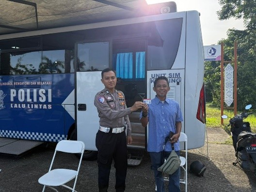 Satlantas Polres Bontang Sosialisasikan Mekanisme Penerbitan SIM di Kelurahan Belimbing