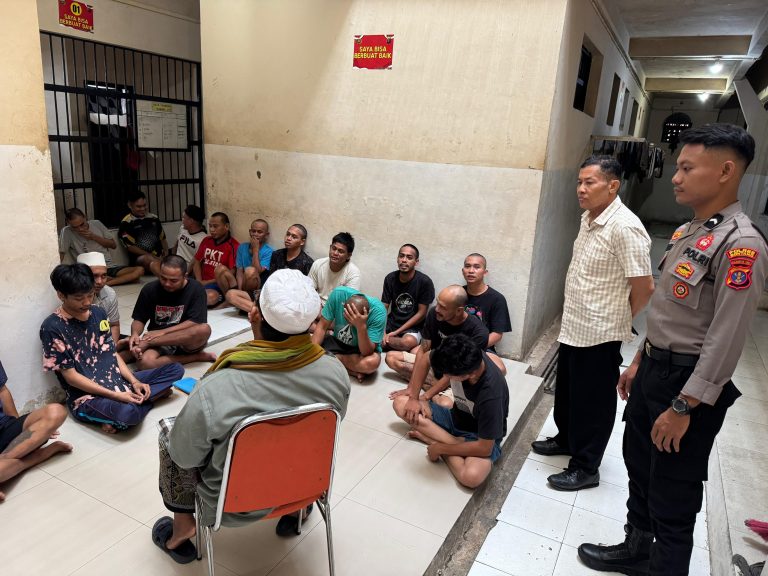 *Bina Rohani warga binaan Polres Bontang: Menyambut Bulan Suci Ramadhan dengan Doa Bersama*