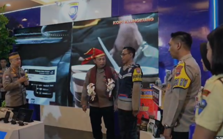 Kobin, Cara Bhabinkamtibmas Polri Lebih Dekat dengan Warga