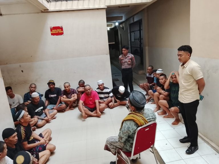 Binrohtal warga binaan Rutan Polres Bontang: Meningkatkan Iman dan Taqwa di Bulan Ramadhan