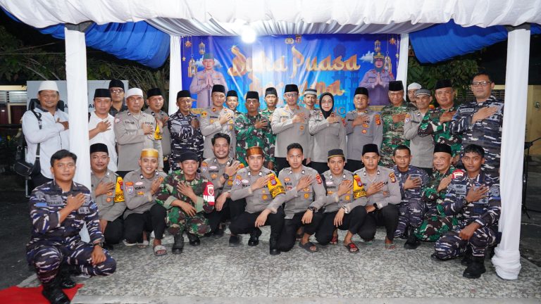 *Safari Ramadhan Kapolres Bontang di Muara Badak, Pererat Silaturahmi dengan Elemen Masyarakat*