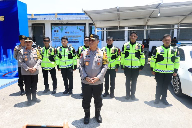 *Wakapolri: Lalu Lintas Mudik Terpantau Lancar, Polri Tetap Antisipasi Lonjakan Kendaraan*