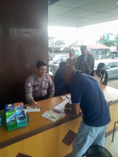 Satlantas Polres Bontang Sosialisasikan Mekanisme Penerbitan STNK