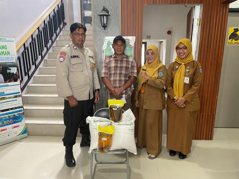 Monitoring Pendistribusian Bantuan Pangan Pengganti Tahun 2026 di Kelurahan Satimpo