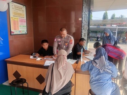 Permudah Layanan, SAMSAT Induk Bontang Terapkan Pembayaran Pajak Kendaraan Melalui QRIS Sistem Cashless