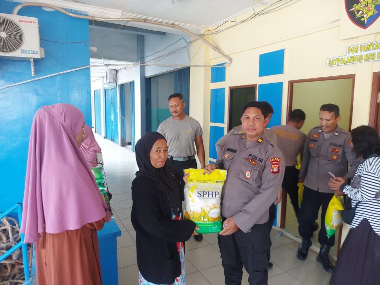 Jelang HUT RI ke-81, Polres Bontang Gelar Gerakan Pangan Murah