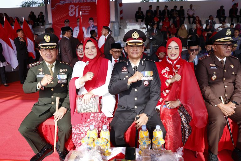 Kapolres Bontang Hadiri Upacara Detik-Detik Proklamasi serta syukuran dalam rangka HUT RI ke-81 Kota Bontang