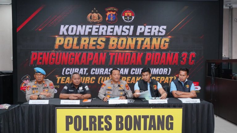 Konferensi Pers Polres Bontang : Ungkap19 Kasus 3C dan amankan 22 tersangka Periode Juni – Agustus 2026