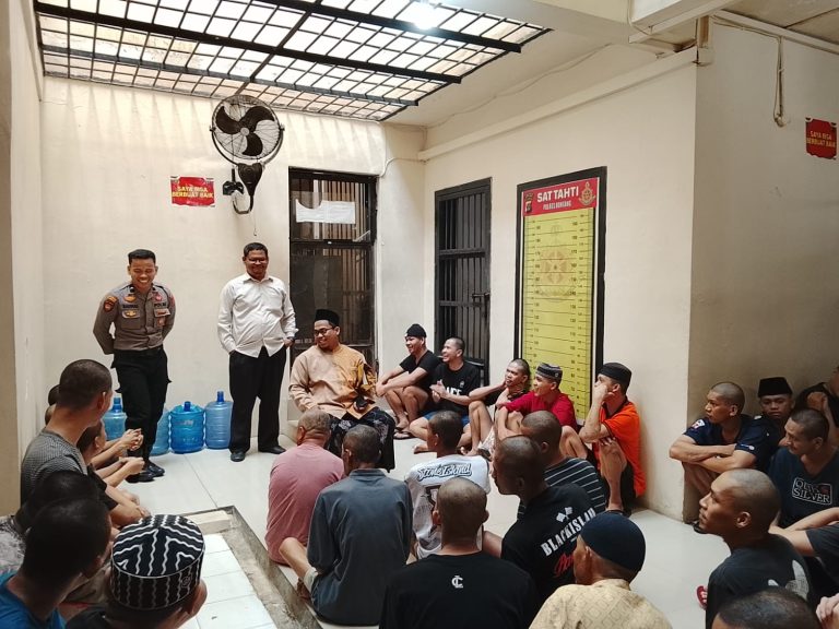 Tingkatkan Iman dan Taqwa untuk warga binaan, Rutan Polres Bontang Gelar Binrohtal Rutin Bersama LDNU