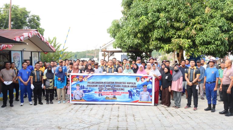 Green Policing di Pelabuhan Tanjung Laut Indah, Kapolres Bontang Ajak Warga Jaga Kebersihan Lingkungan